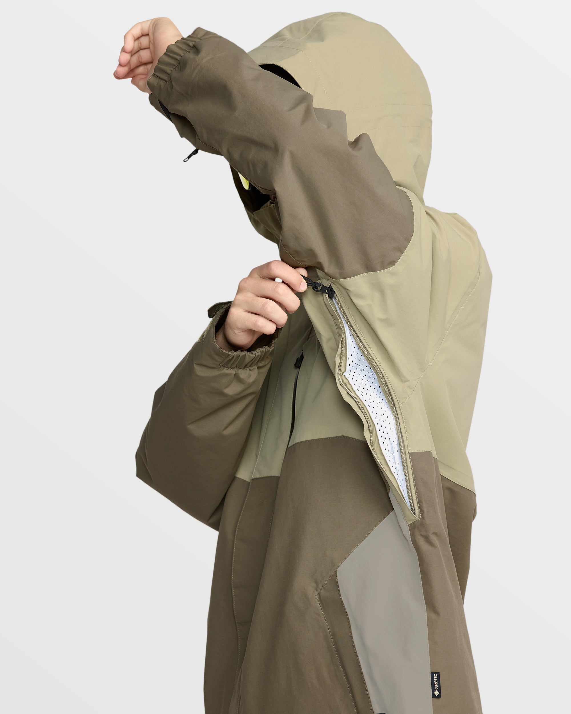 L Insulated Gore-Tex Jacket - Moss Green - Men - Volcom UK