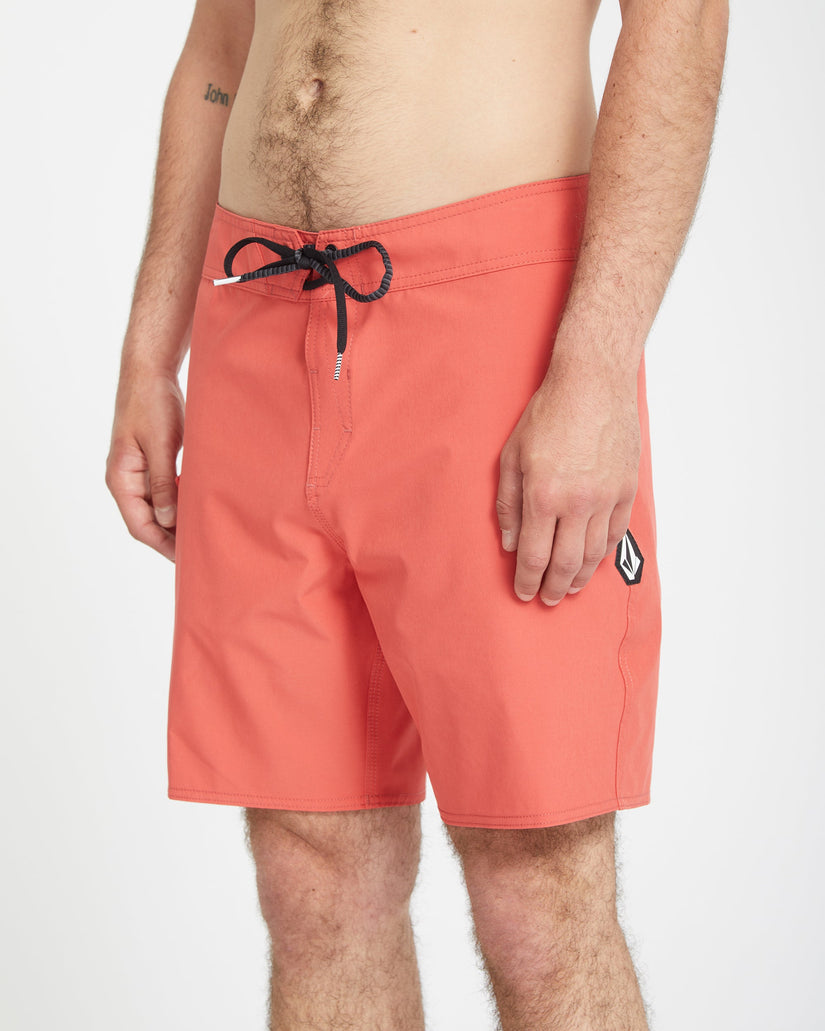 Lido Solid Mod 18" Boardshort - CRANBERRY