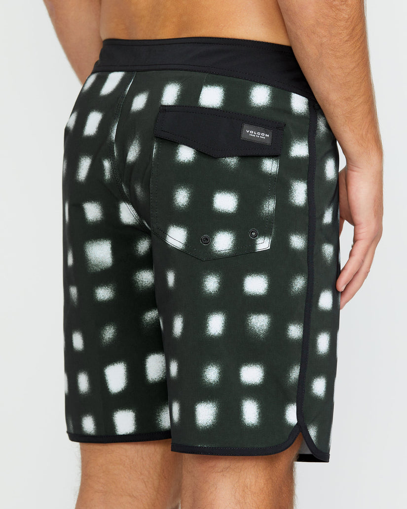 Infuse Scallop Mod 19" Boardshort - BLACK