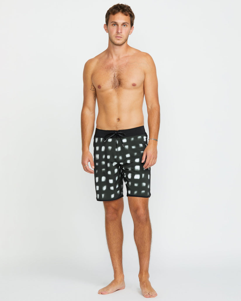 Infuse Scallop Mod 19" Boardshort - BLACK