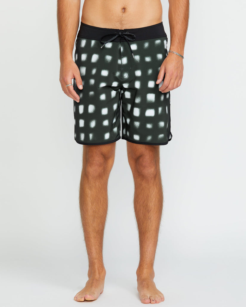 Infuse Scallop Mod 19" Boardshort - BLACK
