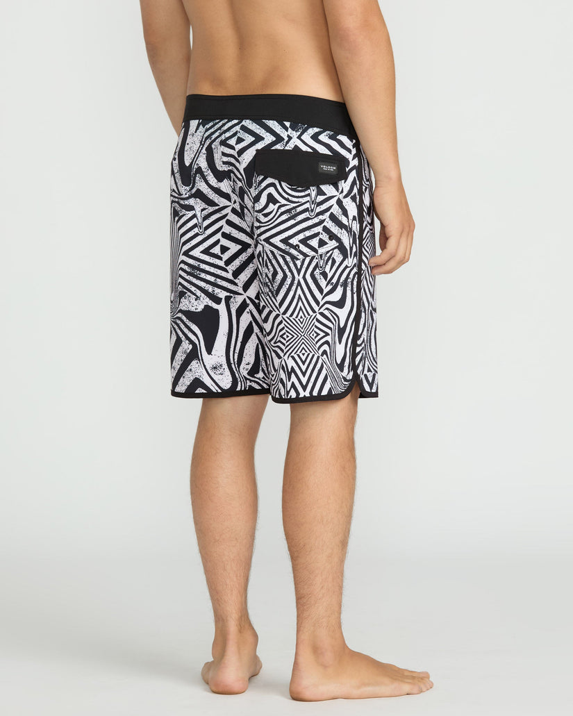 Infuse Scallop Mod 19" Boardshort - White Black