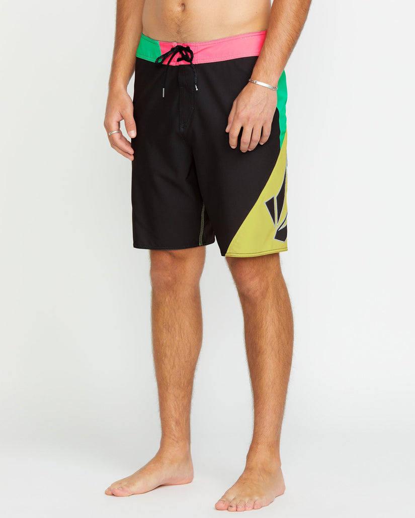 Vee Bee Mod 20" Boardshort - BLACK