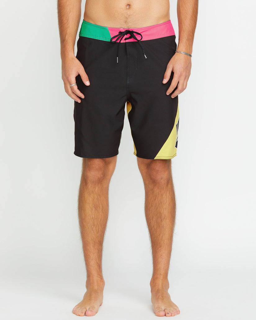 Vee Bee Mod 20" Boardshort - BLACK