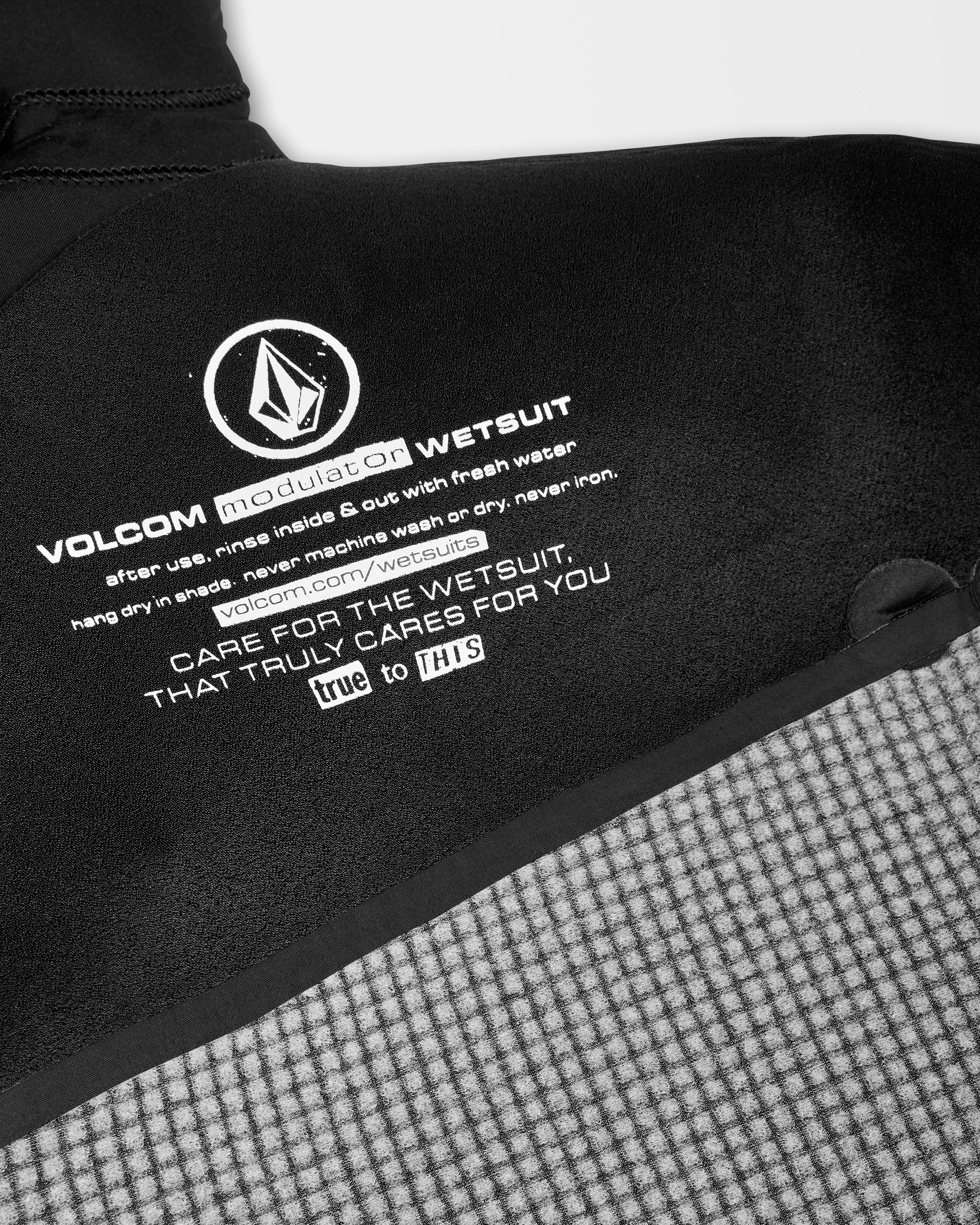 Modulator 5/4/3Mm Hooded Chest Zip Wetsuit - Black - Men - Volcom