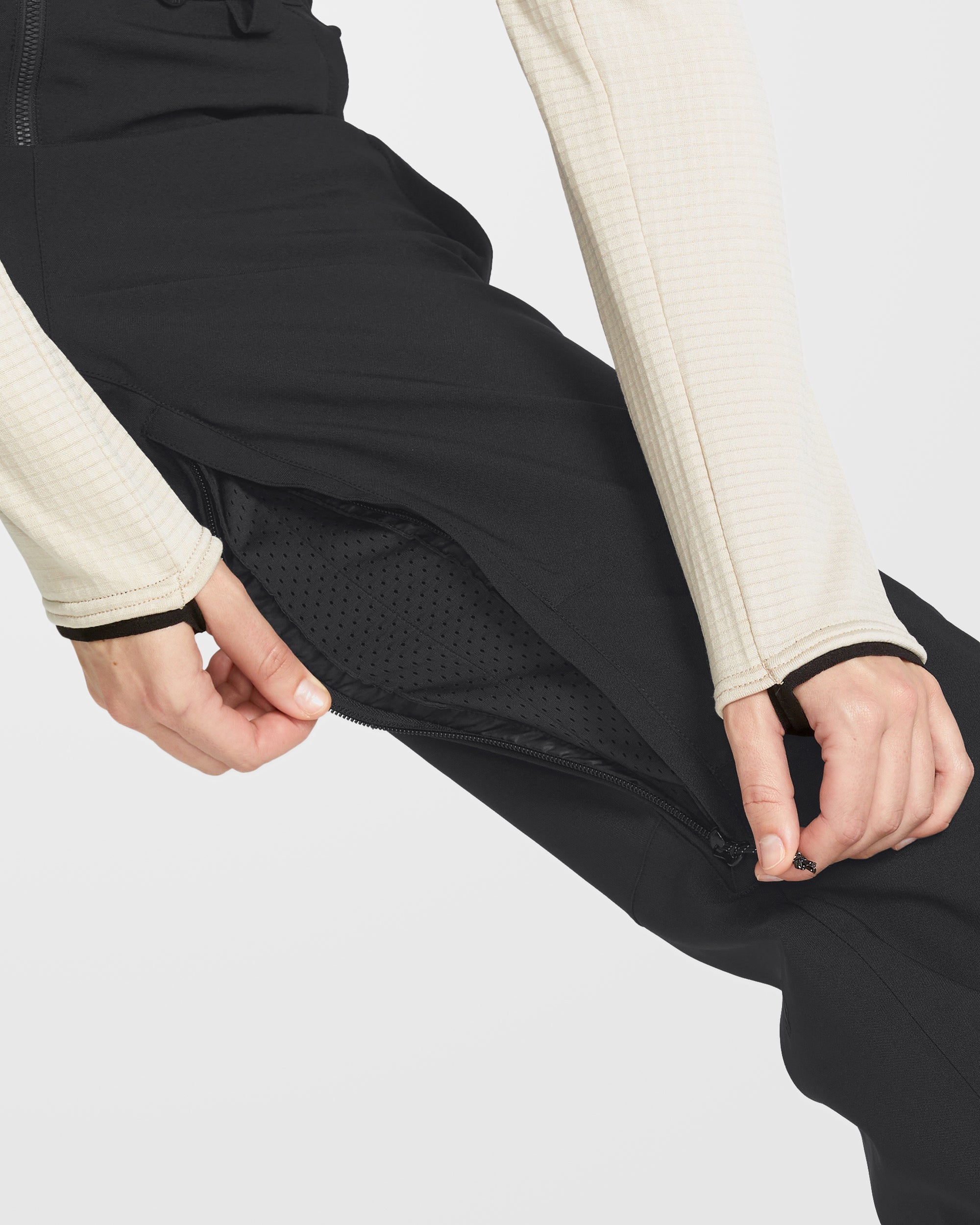 【G Store】VOLCOM Bib Pants ブラック S Swift Bib Overall - Black - Women - Volcom UK - 2 Years Warranty