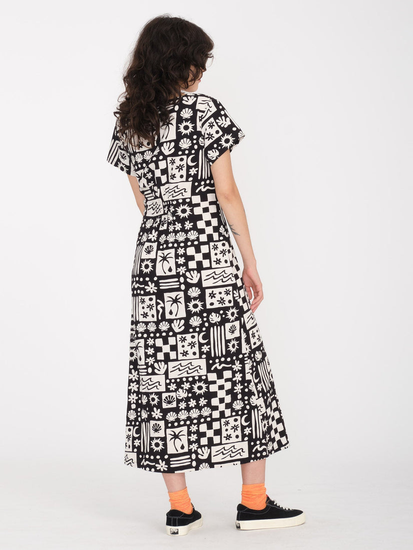 SUNNY WILD LONG DRESS (B1312420_BLK) [B]