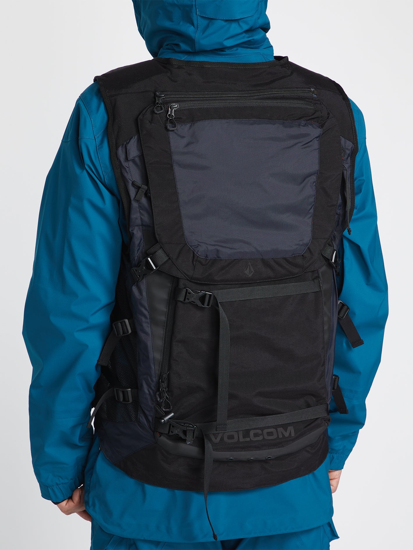 Iguchi Slack Vest - New Black | Volcom United Kingdom