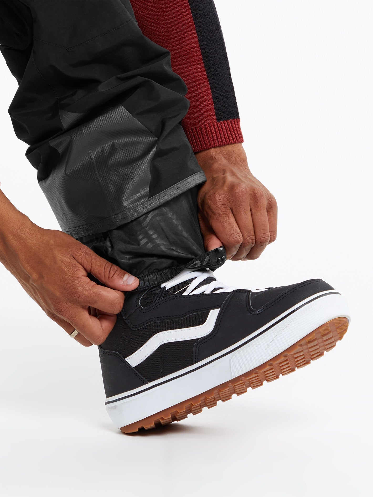 新品 VOLCOM Rain Gore-Tex Bib Overalls 黒 Ｌ 楽天市場】【VC5%OFFクーポン】23-24 VOLCOM/ボルコム RAIN GORE-TEX