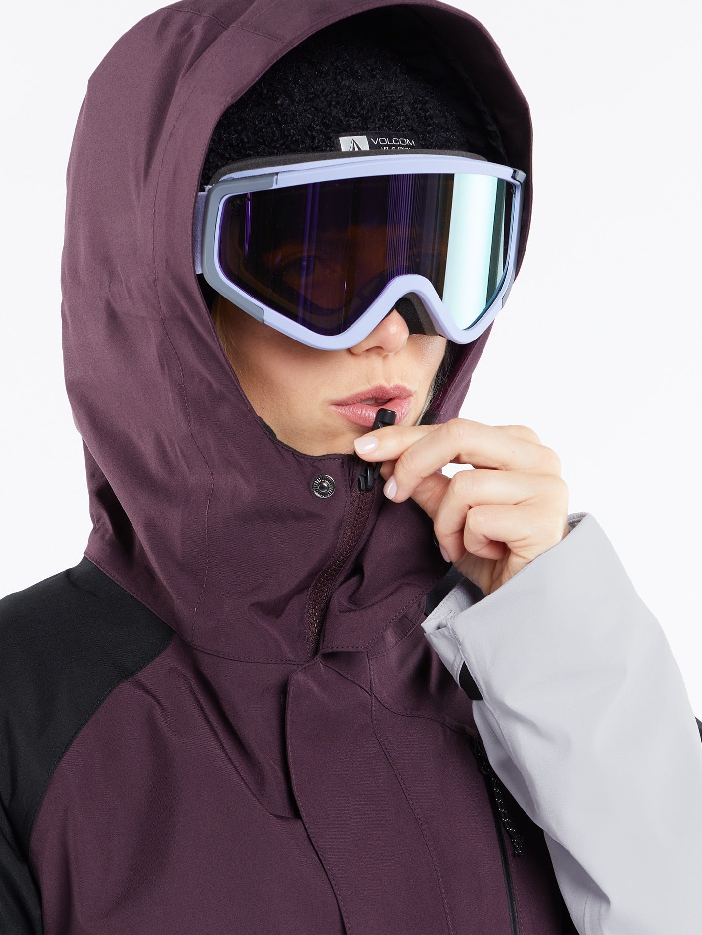 V.Co Aris Insulated Gore-Tex Jacket - BLACKBERRY - Women - Volcom