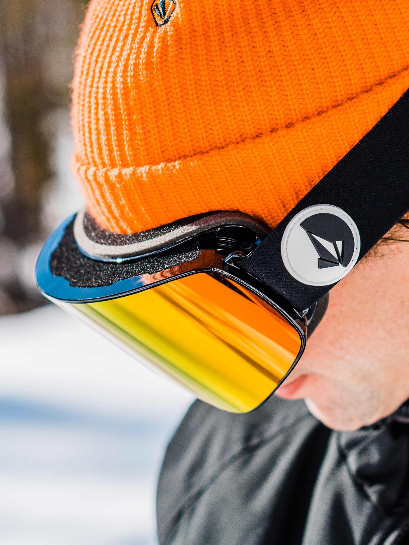 Odyssey Gloss Black Goggle (+ Bonus Lens) - Red Chrome | Volcom